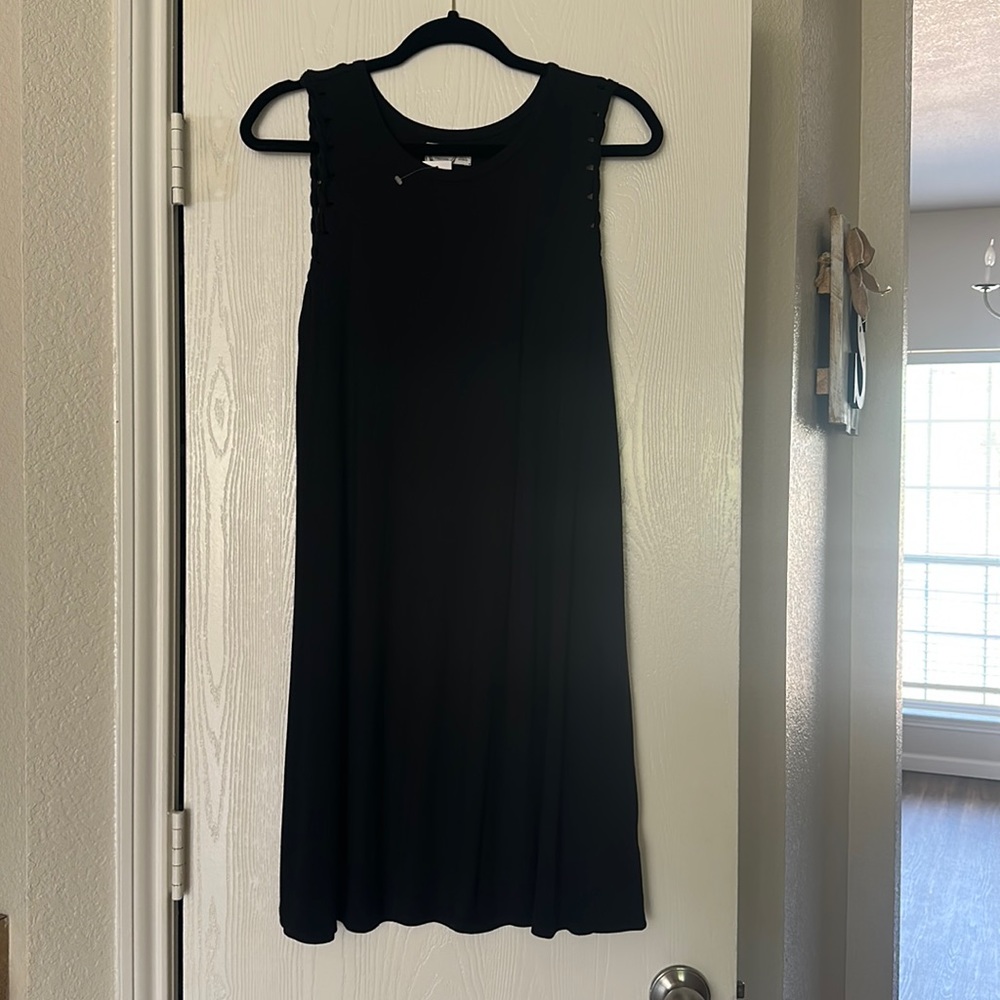 Maurices Size Medium Sleeveless Black Dress